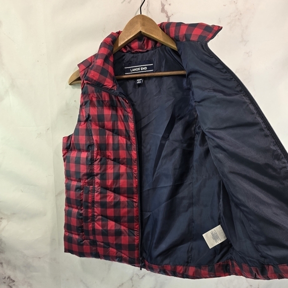 Lands End Vest Women XS Navy Red Buffalo Plaid Down Puffer Insulated Quilt Goose - Picture 9 of 10